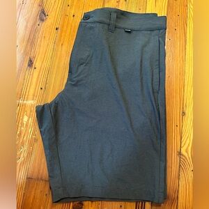Men’s Travis Mathew shorts - size 36